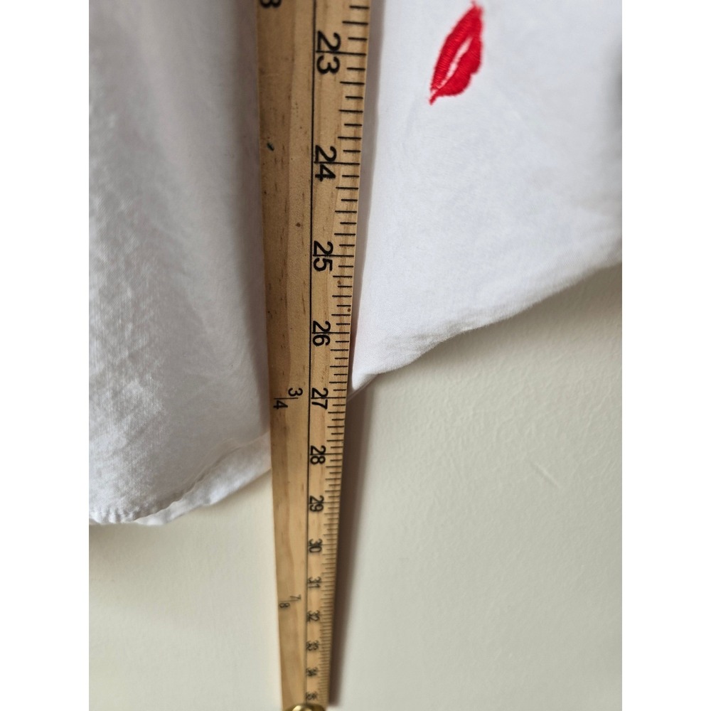 LOFT Womens White Red Embroidered Lips Button Down Shirt Size M - Picture 9 of 9